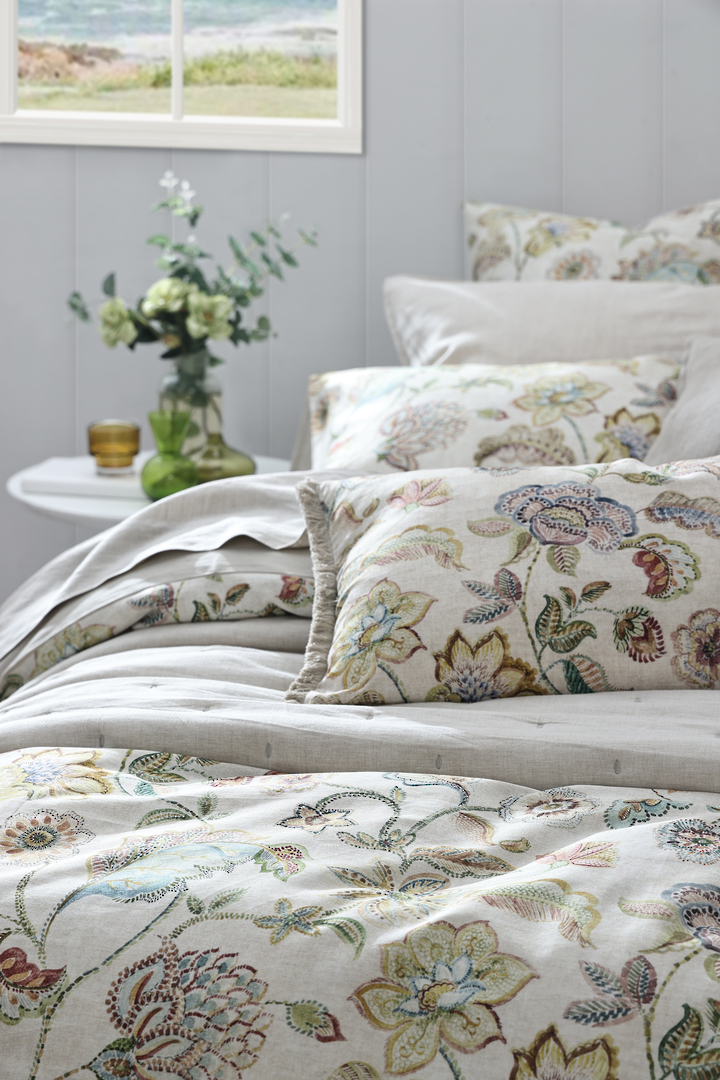 MM Linen Bedding NZ | Malfi Duvet Set image 1